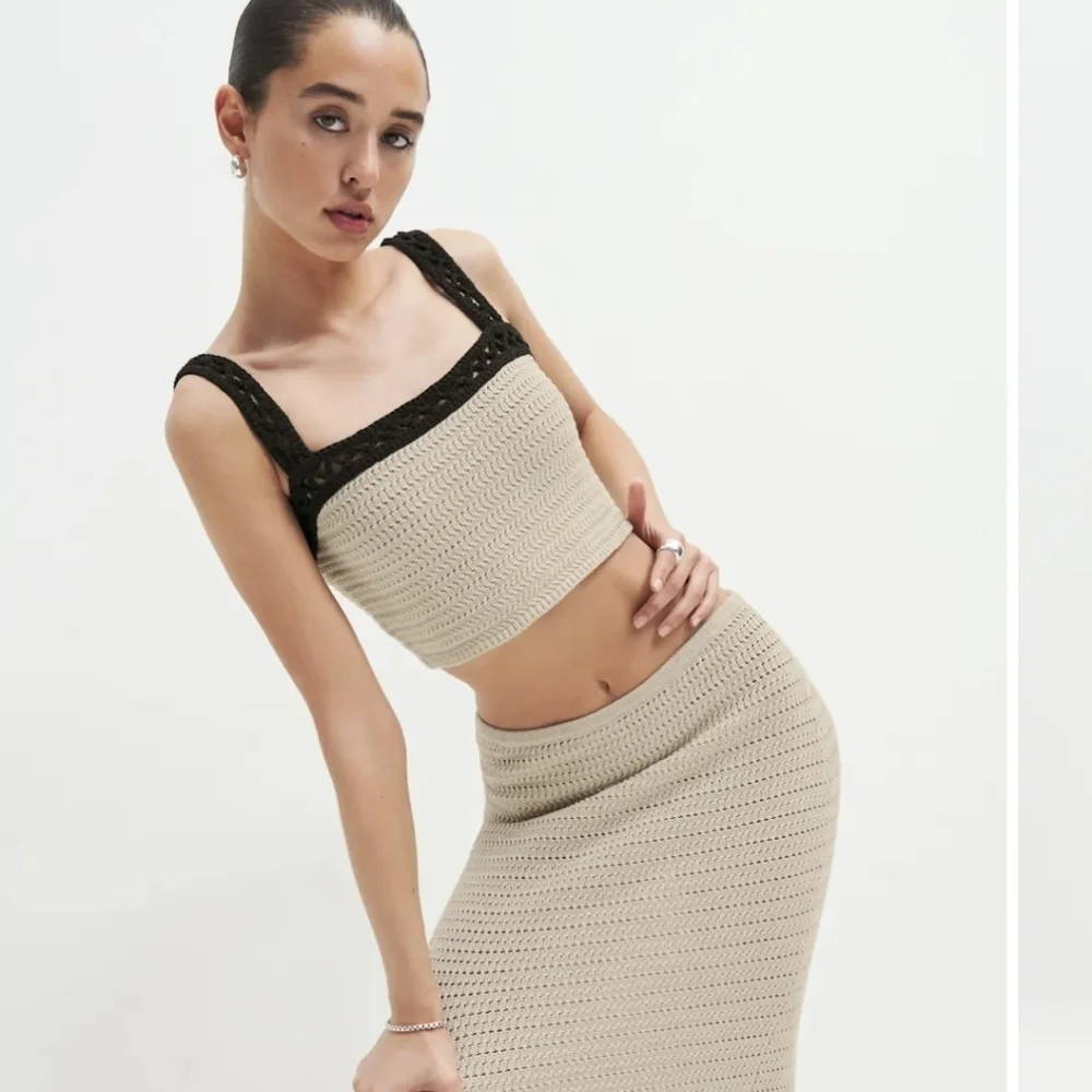 Reformation Max Open Knit Two Piece Set Oatmeal And Black Medium NWOT - Picture 3 of 9